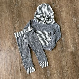 Lulu and Roo Sweatshirt and Sweatpants Set 3t